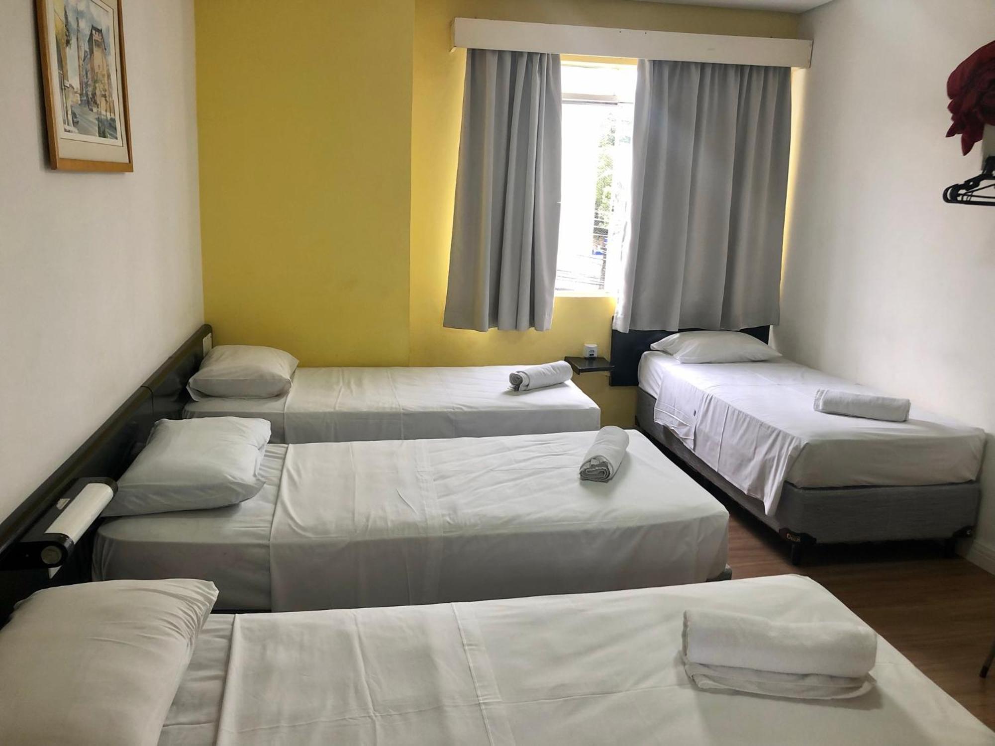 Hotel Blumenau Centro Curitiba Zimmer foto